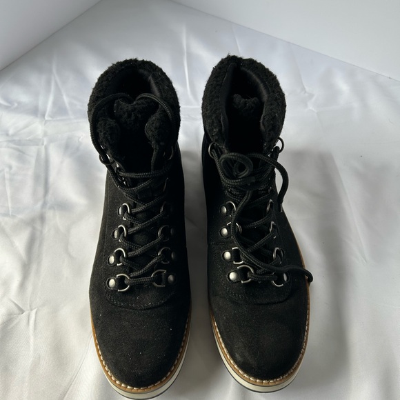 White Mountain Shoes - White Mountain Women’s Hiker Boots In Black . Size 7.5